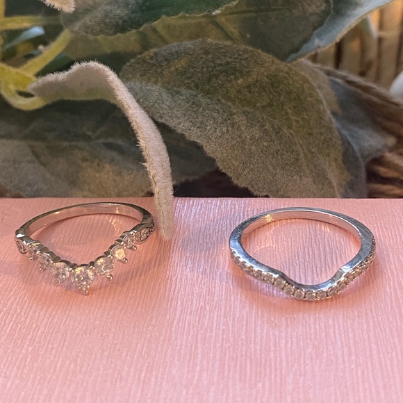 Costume Jewelry - Picture 3 of 3